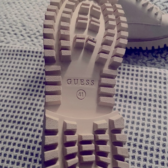 Soft leather tan lace up boot - Picture 3 of 3